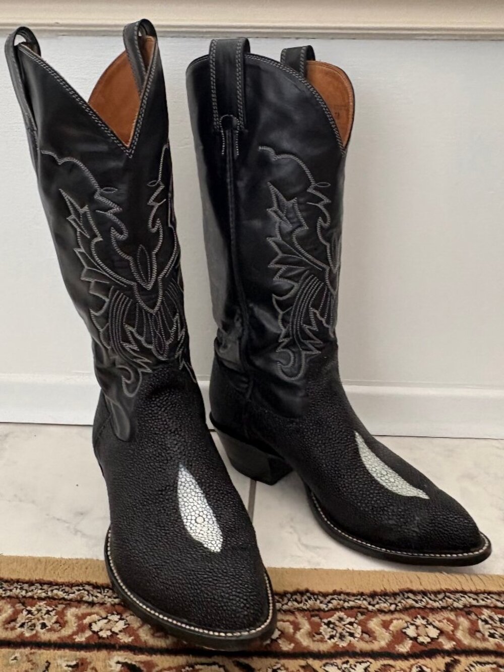 Alberta Boot Black/White Stingray Cowboy Boots  Men's Size 9